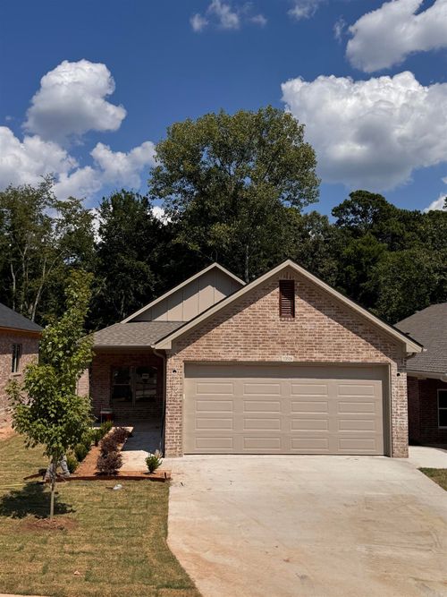 13518 Teton Dr, Little Rock, AR, 72211-4000 | Card Image