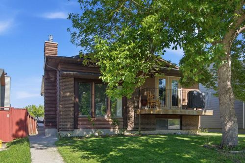 20 Berkshire Crt Nw, Calgary, AB, T3K1Z5 | Card Image
