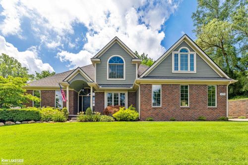 475 Aarons Way Street, Brandon Charter Township, MI, 48462 | Card Image