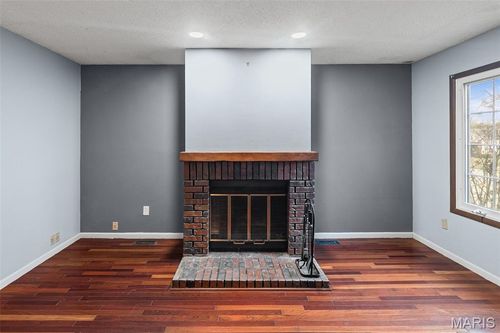 15626 94th Ave, Florissant, MO, 63034-2138 | Card Image