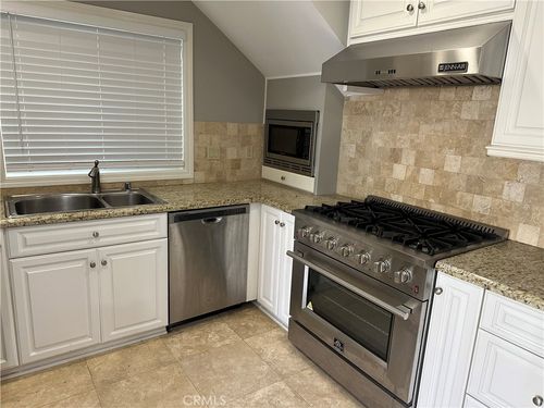 208 41st St, Newport Beach, CA, 92663-2907 | Card Image