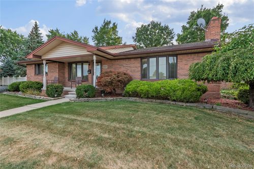 3560 Electric Ave, Lincoln Park, MI, 48146-3141 | Card Image