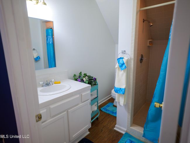 Bathroom4 | Image 16