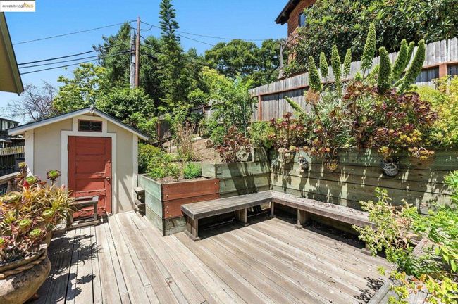 7 Panoramic Way, Condo with 2 bedrooms, 1 bathrooms and null parking in Berkeley CA | Image 37