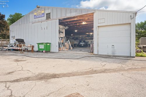 1591 Ne Catawba Road, Port Clinton, OH, 43452 | Card Image