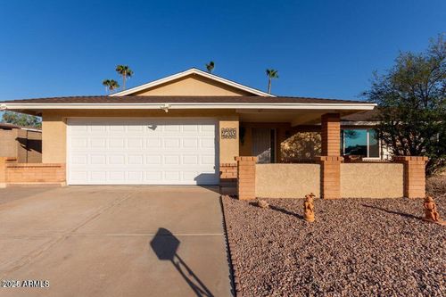 2705 W Summit Pl, Chandler, AZ, 85224-1036 | Card Image