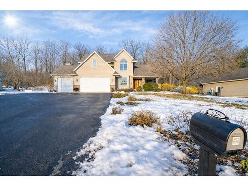 328 Nordveien Dr, Boyceville, WI, 54725-9323 | Card Image