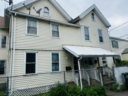 213 Harral Ave, Bridgeport, CT, 06604-3005 | Card Image