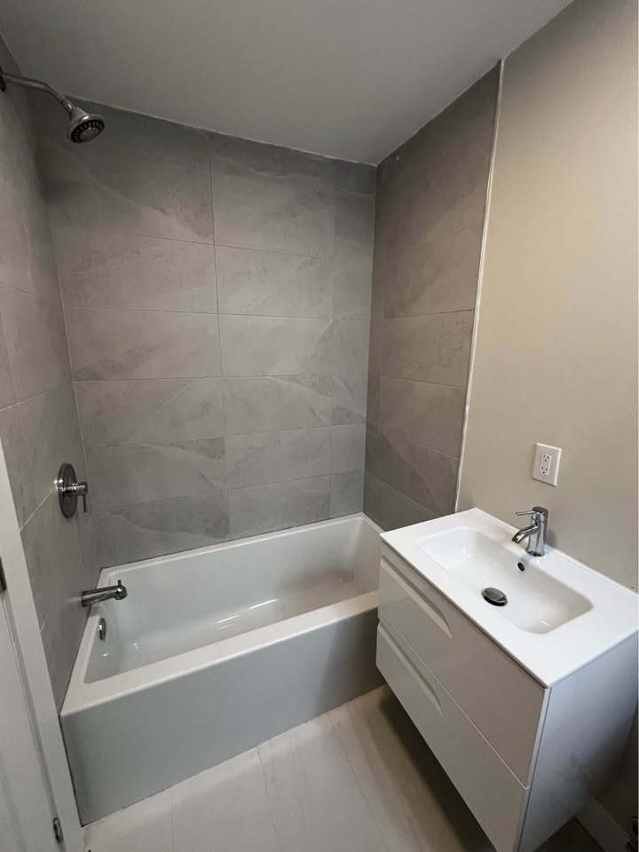 Residential Lease in Montréal (Côte-des-Neiges/Notre-Dame-de-Grâce) 5