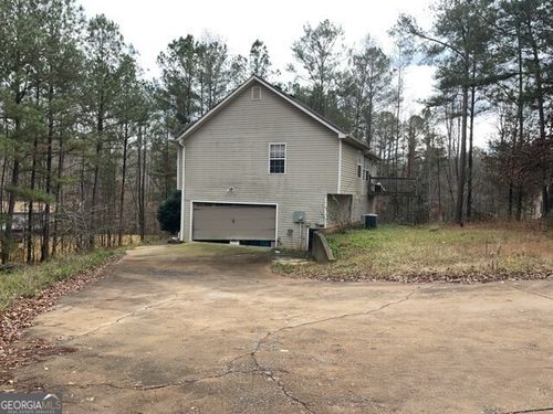 8915 Tweeddale Dr, Winston, GA, 30187-1276 | Card Image