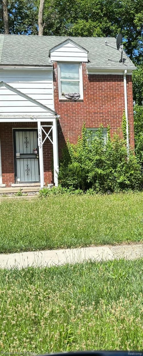 16839 Hubbell St, Detroit, MI, 48235-4032 | Card Image