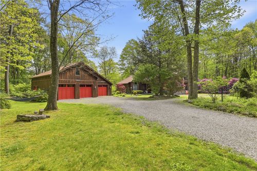 2090 Oak Ridge Ln, Champion, PA, 15622-4095 | Card Image