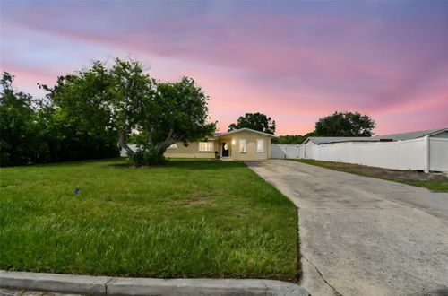 2580 Granada Cir W, St Petersburg, FL, 33712-3928 | Card Image