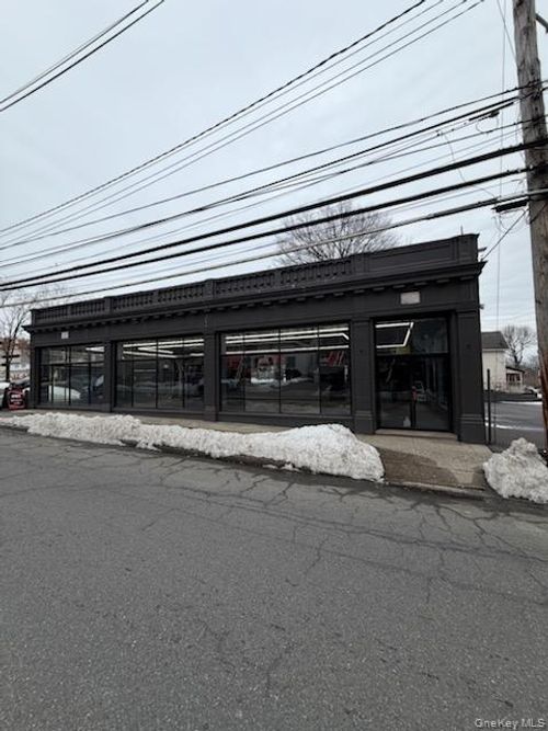 73 N Highland Ave, Nyack, NY, 10960-1804 | Card Image