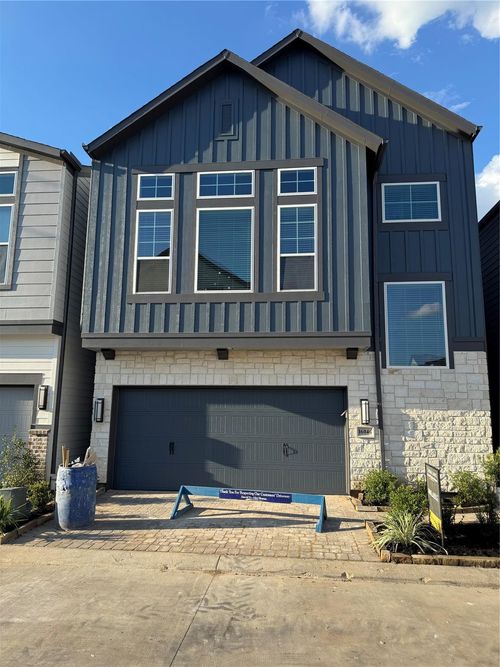 16046 Mason Run Dr, Houston, TX, 77079-4149 | Card Image