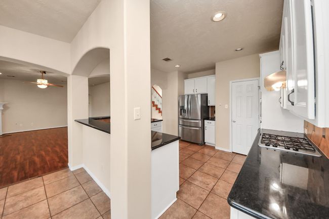 14311 Lakepointe Bend Ln, House other with 6 bedrooms, 4 bathrooms and 2 parking in Cypress TX | Image 17