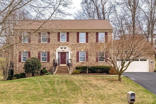 760 Confederacy Dr, PENN LAIRD, VA, 22846-9637 | Card Image