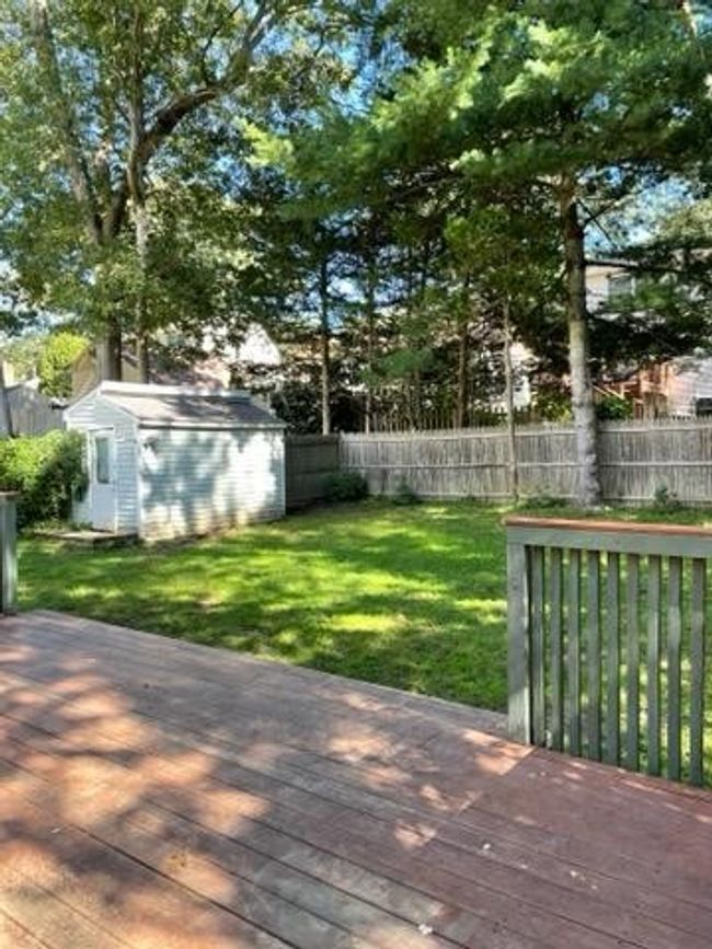 29 Wake Robin Trl, House other with 2 bedrooms, 2 bathrooms and 3 parking in Saunderstown RI | Image 25
