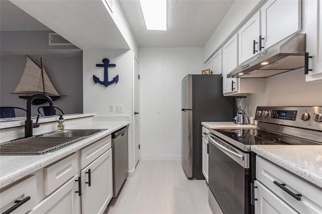 APT-806 - 7600 Emmett F Lowry Expy, Townhouse with 2 bedrooms, 2 bathrooms and 1 parking in Texas City TX | Image 10
