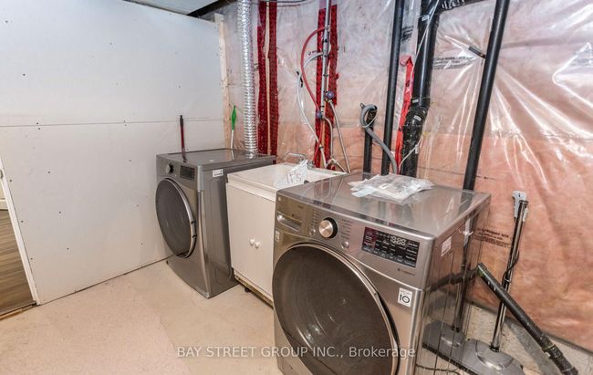 4238 Thomas Alton Blvd, House attached with 3 bedrooms, 4 bathrooms and 2 parking in Burlington ON | Image 44