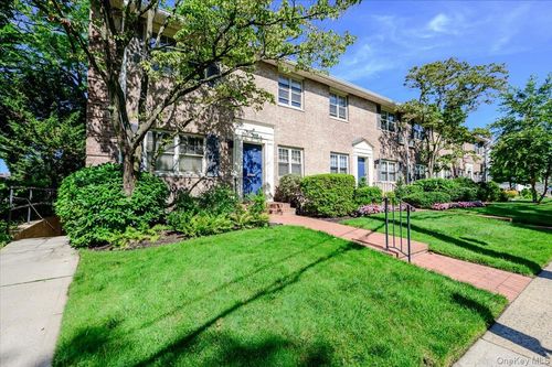 14b-2 Lewis Pl, Hempstead, NY, 11550-5809 | Card Image