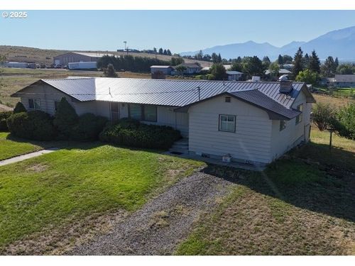 307 Wagner St, Enterprise, OR, 97828-1511 | Card Image