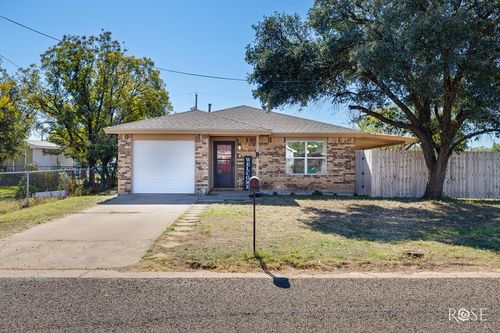 713 E 46th St, San Angelo, TX, 76903-1411 | Card Image