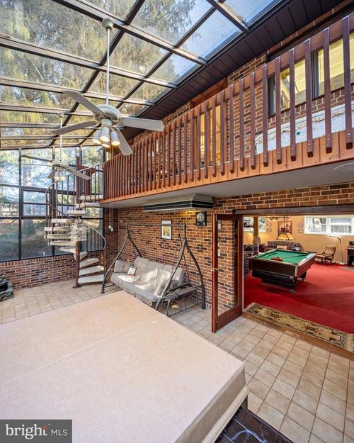 825 Misty Mdw, SYKESVILLE, MD, 21784-5508 | Card Image