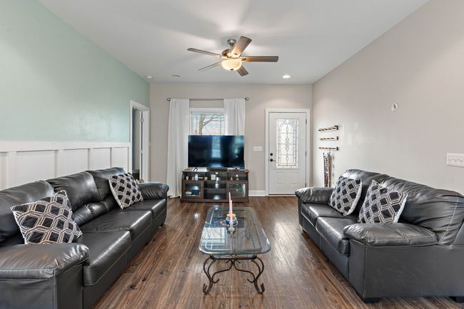 4233 Old Coopertown Rd, House other with 3 bedrooms, 2 bathrooms and null parking in Springfield TN | Image 6