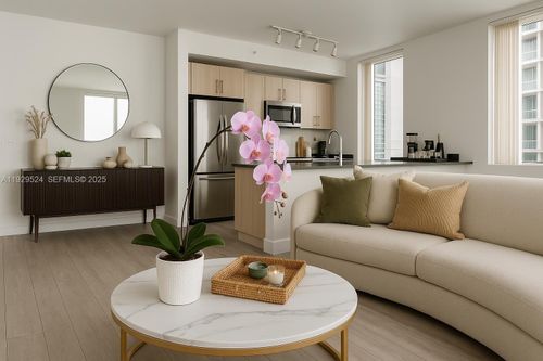 s-79 Sw 12th St, Miami, FL, 33130-5201 | Card Image