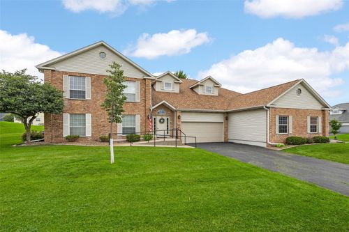 a-4761 Westchester Drive Ne, Cedar Rapids, IA, 52402 | Card Image