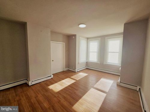 fl-2nd-5526 N Mascher St, PHILADELPHIA, PA, 19120-2918 | Card Image