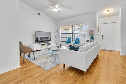 12260 Sannenwood Ln, Wellington, FL, 33414-4981 | Card Image