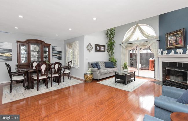 158 Kingsland Cir, Townhouse with 4 bedrooms, 3 bathrooms and null parking in Monmouth Junction NJ | Image 8