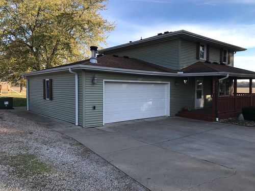 10600 Apple St, Tremont, IL, 61568-9336 | Card Image