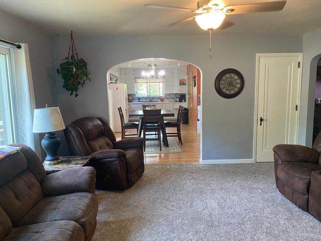 Living Room | Image 7