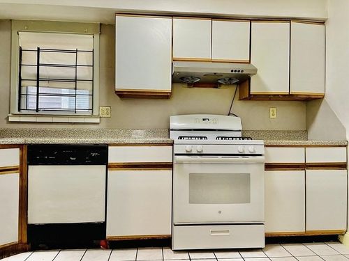 2-188 Main St, Malden, MA, 02148-6905 | Card Image