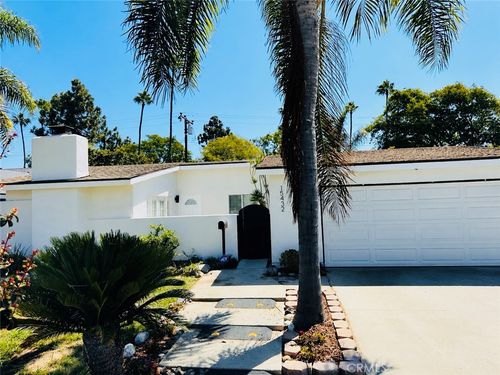 15432 Salisbury Ln, Huntington Beach, CA, 92647 | Card Image