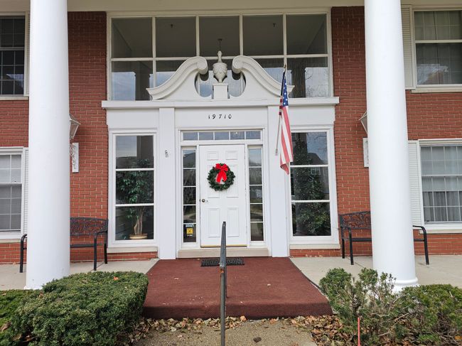 Front Entrance | Image 46