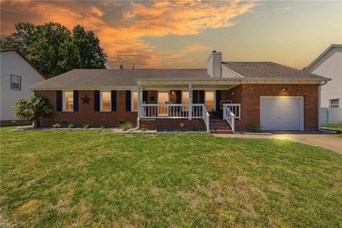 3904 Forresthills Dr, Portsmouth, VA, 23703-3451 | Card Image