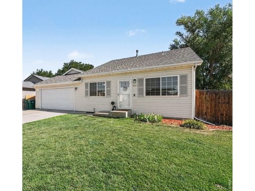 3227 Red Tail Way, Evans, CO, 80620-9540 | Card Image