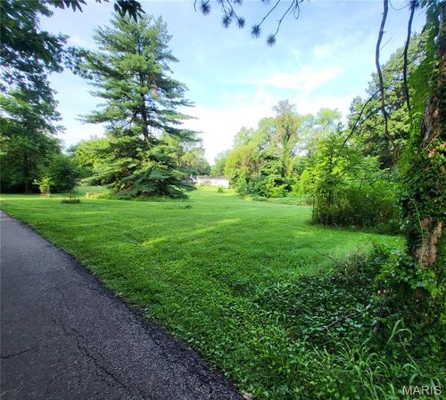 4 Hadley Ct, Edwardsville, IL, 62025-2479 | Card Image