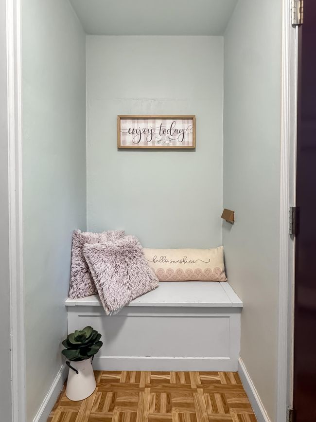 Entry nook | Image 12