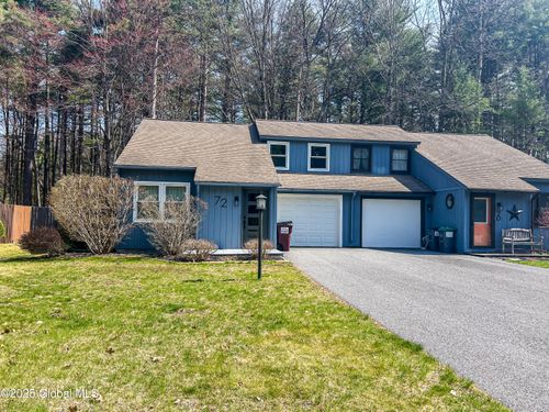 72 Pepperbush Pl, Malta, NY, 12020-4475 | Card Image