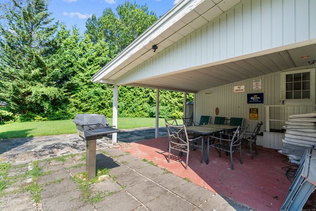 37 Tarinelli Cir, House other with 5 bedrooms, 1 bathrooms and 6 parking in Bridgeport CT | Image 31