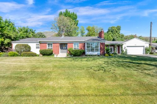 574 N 400 E, Centerville, UT, 84014-1935 | Card Image