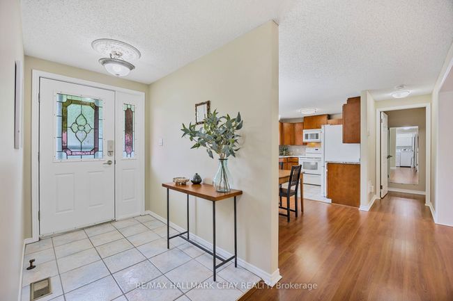 3 Pinetree Crt, House other with 2 bedrooms, 2 bathrooms and 2 parking in New Tecumseth ON | Image 5