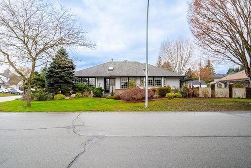 6167 189 Street, Surrey, BC, V3S7T6 | Card Image