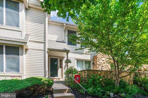 86-1414 Stirling Ct, Phoenixville, PA, 19460-4813 | Card Image