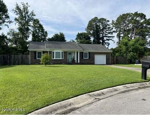 111 Ronny Ct, Jacksonville, NC, 28546-7115 | Card Image
